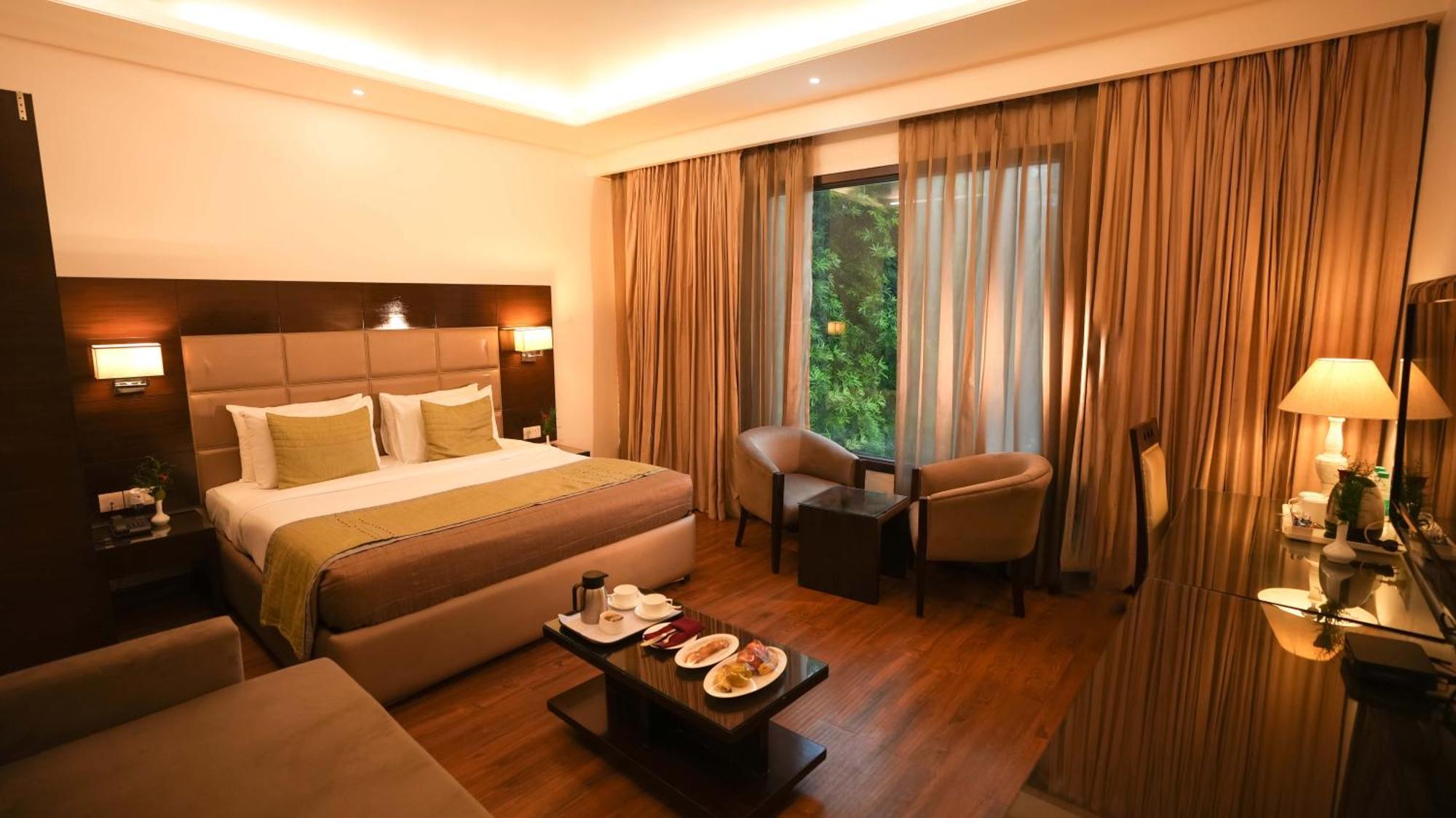 Hotel Africa Avenue - Greater Kailash 1 Yeni Delhi Dış mekan fotoğraf