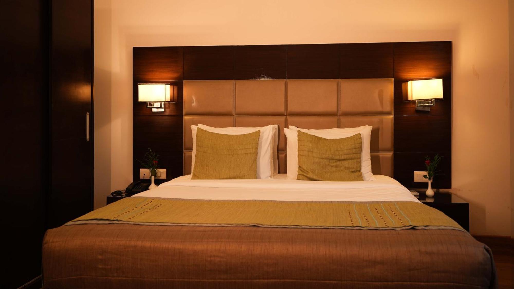 Hotel Africa Avenue - Greater Kailash 1 Yeni Delhi Dış mekan fotoğraf